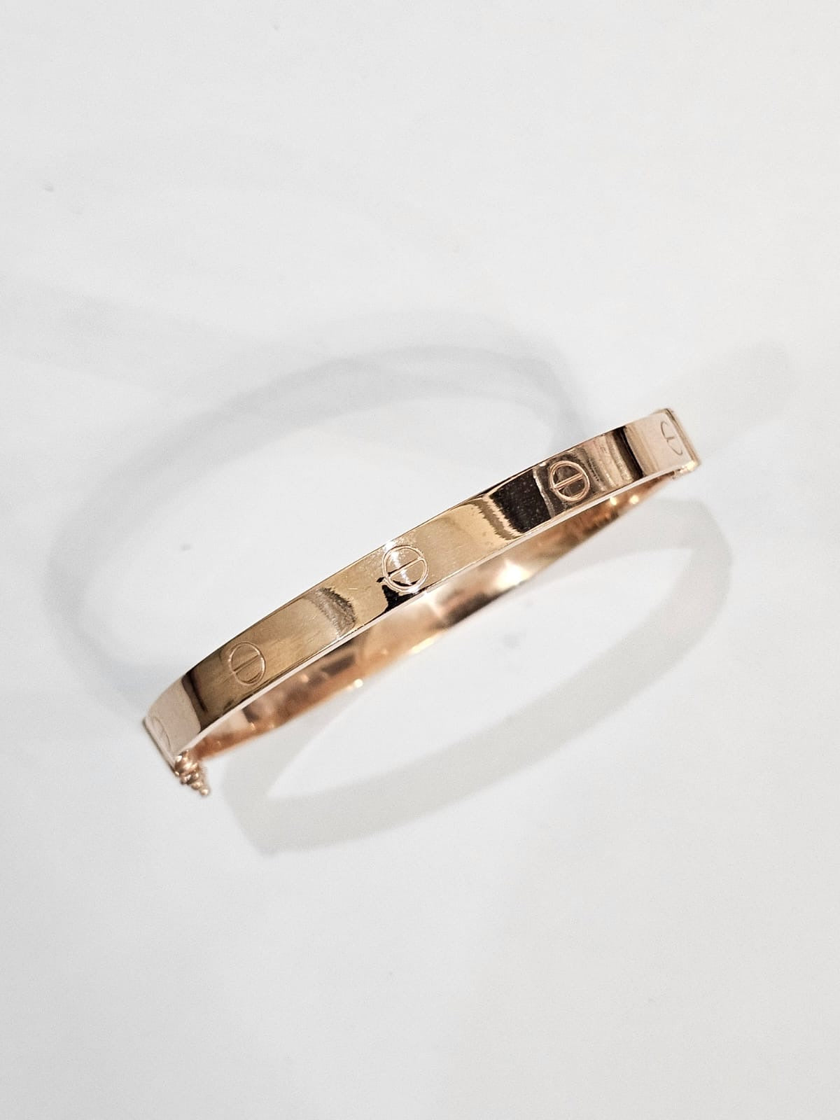 Pulsera de aro estilo Cart ier, en Plata925