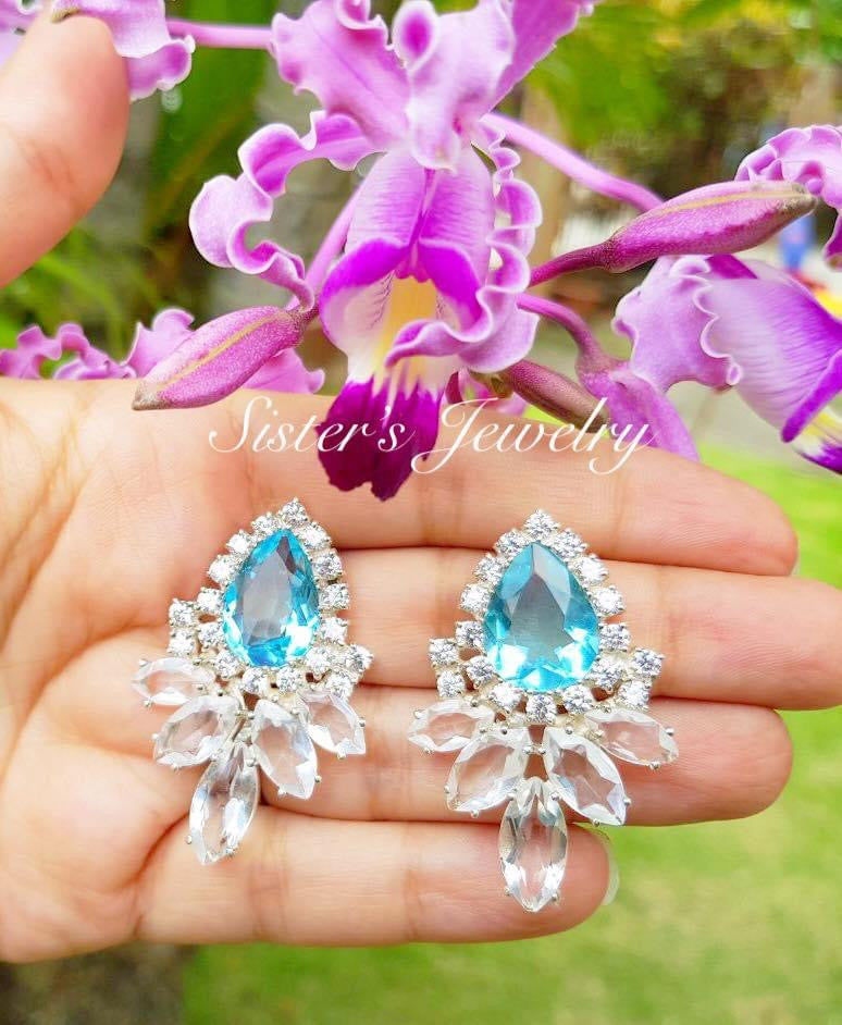 Joyería Fina, para toda ocasión } from {sisters jewelry} - Just $2400.00! ShopAritos en plata925 con cristales azules de gota now at Sister'sJewelrySister'sJewelryAritos