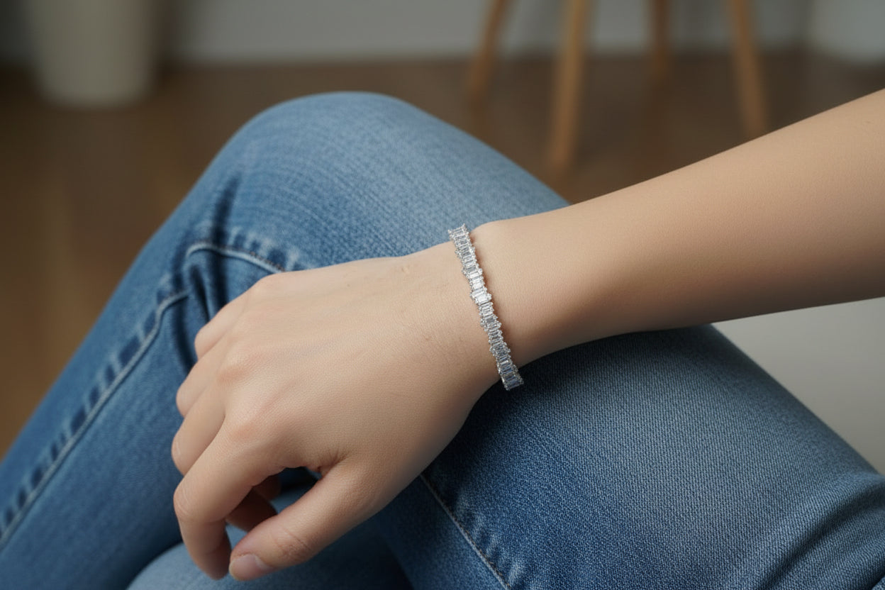 Exquisita joyería, para elevar tu estilo! , sisters jewelry, Just $1200.00! ShopPulsera Zircones Baguette now at Sister'sJewelrySister'sJewelry{TAGS