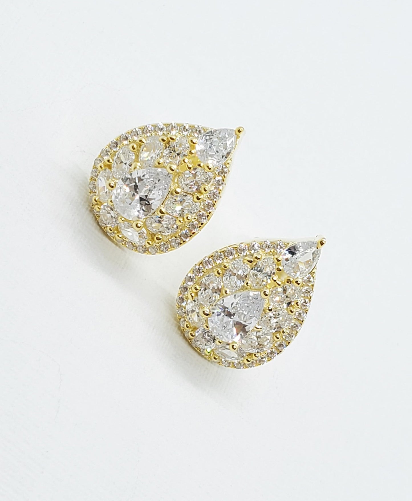 Joyería Fina, para toda ocasión, sisters jewelry, Just $590.00! ShopAritos teardrop con zircones now at Sister'sJewelrySister'sJewelry{TAGS