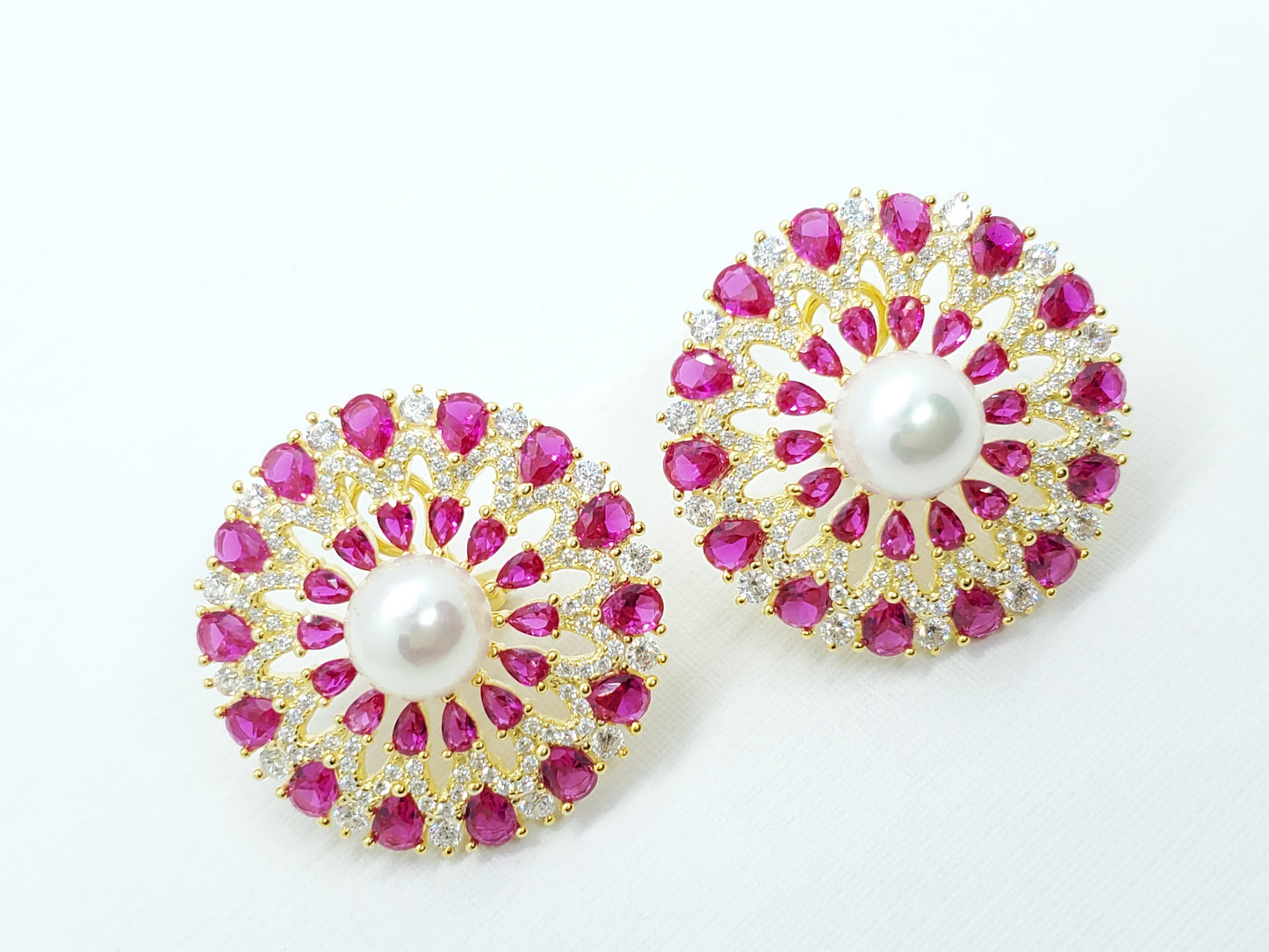 Exquisita joyería, para elevar tu estilo! , sisters jewelry, Just $1950.00! ShopAritos redondos maxi con perla now at Sister'sJewelrySister'sJewelry{TAGS