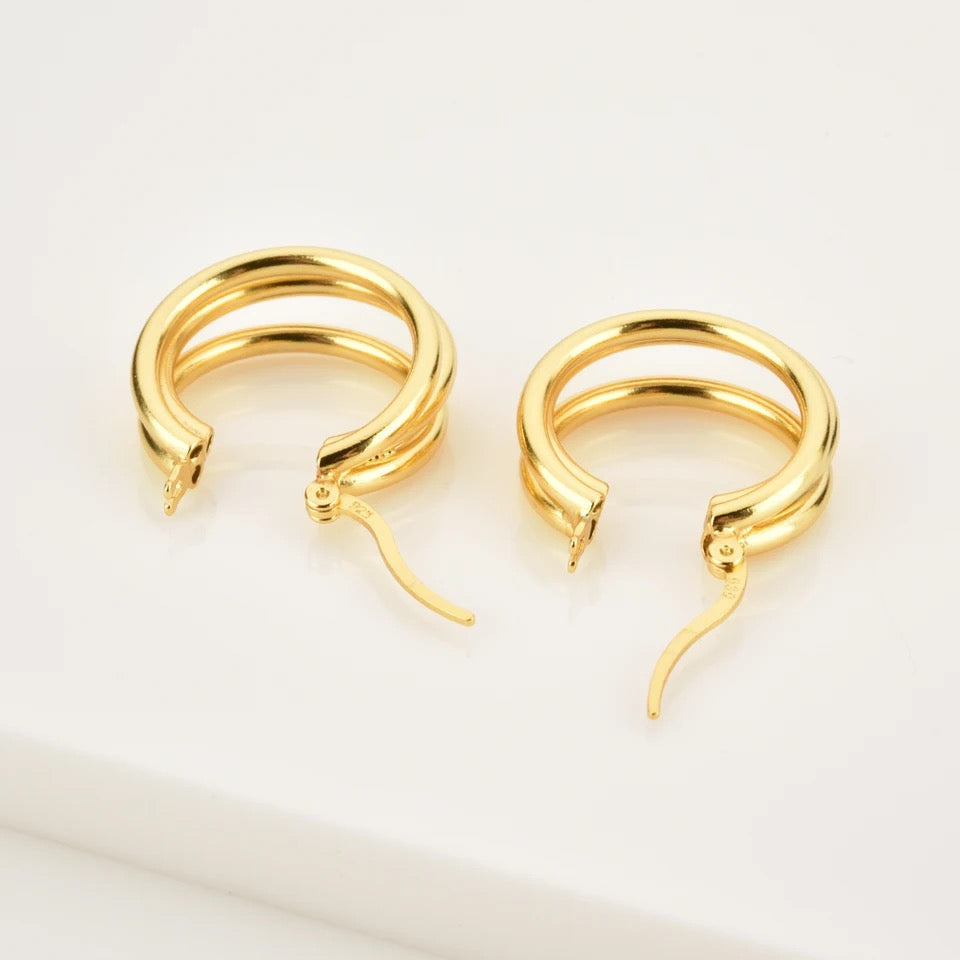 Joyería Fina, para toda ocasión, sisters jewelry, Just $950.00! ShopArgollas medianas de tres lineas now at Sister'sJewelrySister'sJewelry{TAGS
