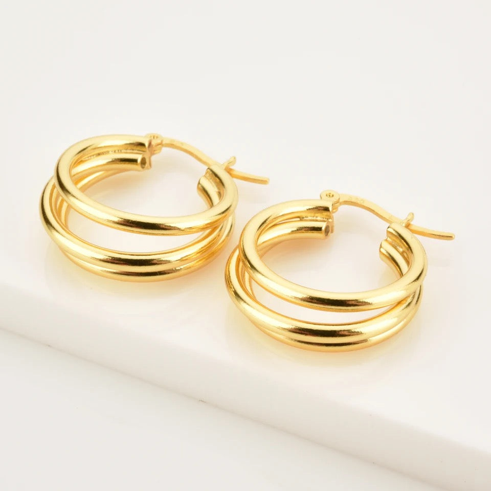 Joyería Fina, para toda ocasión, sisters jewelry, Just $950.00! ShopArgollas medianas de tres lineas now at Sister'sJewelrySister'sJewelry{TAGS