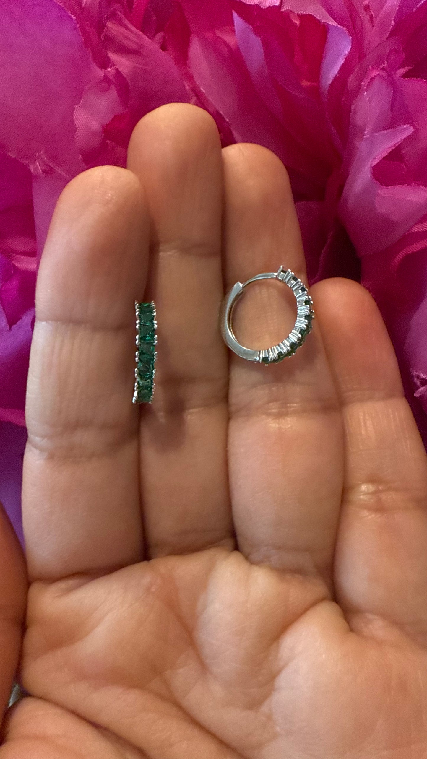 Argollas Pequeñas, Plata925 con Zircones Verdes y Blancos