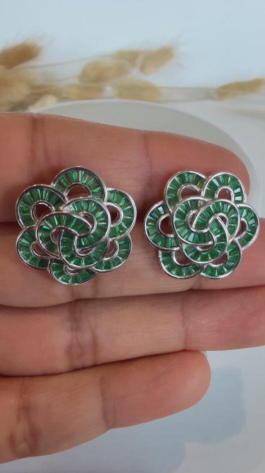 Aritos en forma de flor con Zircones verdes, plata925