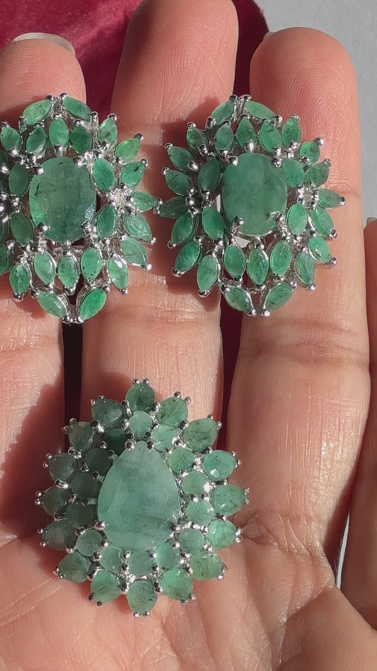 Anillo talla 7 en plata925 y esmeraldas naturales