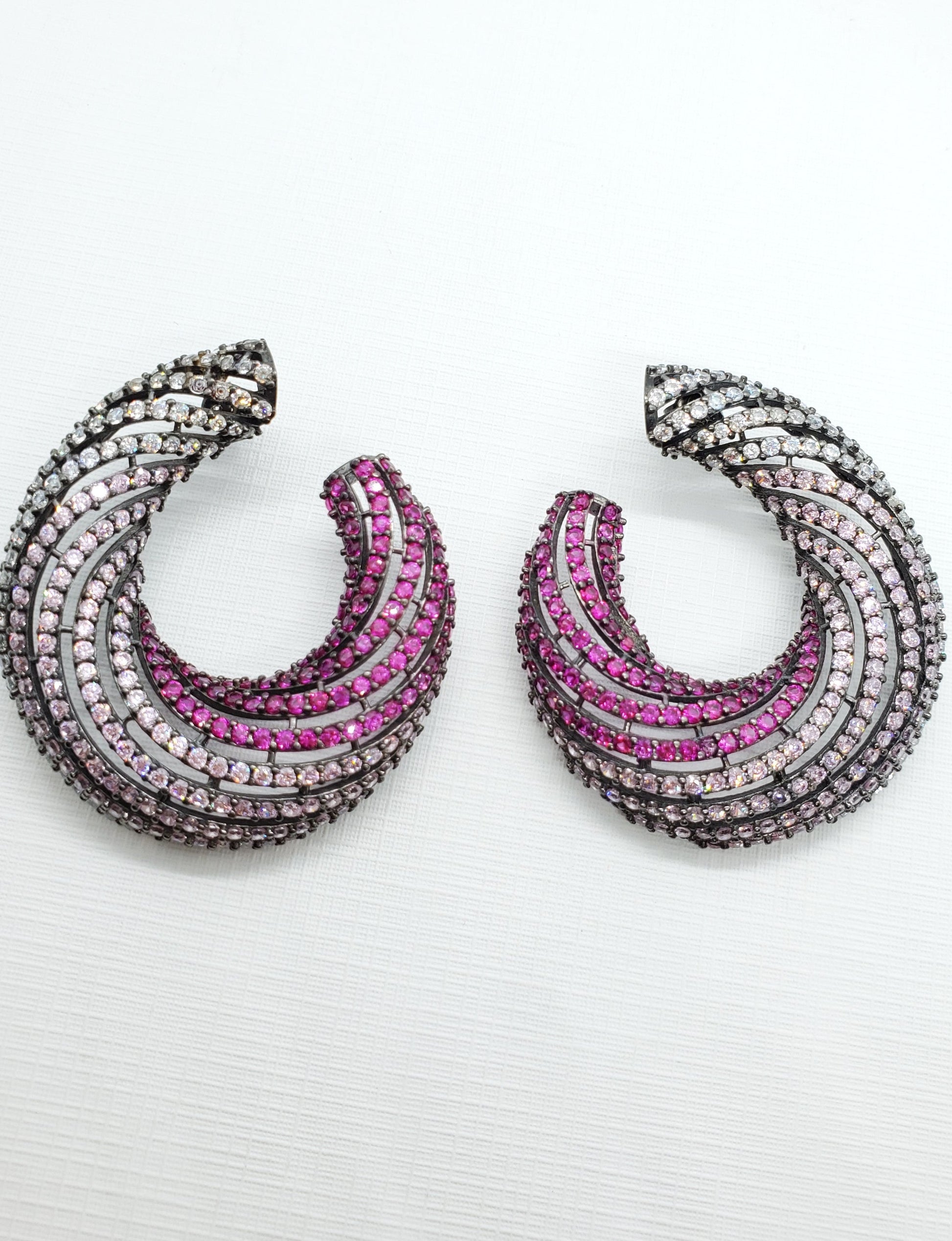 Joyería Fina, para toda ocasión, sisters jewelry, Just $3200.00! ShopAritos espectaculares rosado ombre now at Sister'sJewelrySister'sJewelry{TAGS