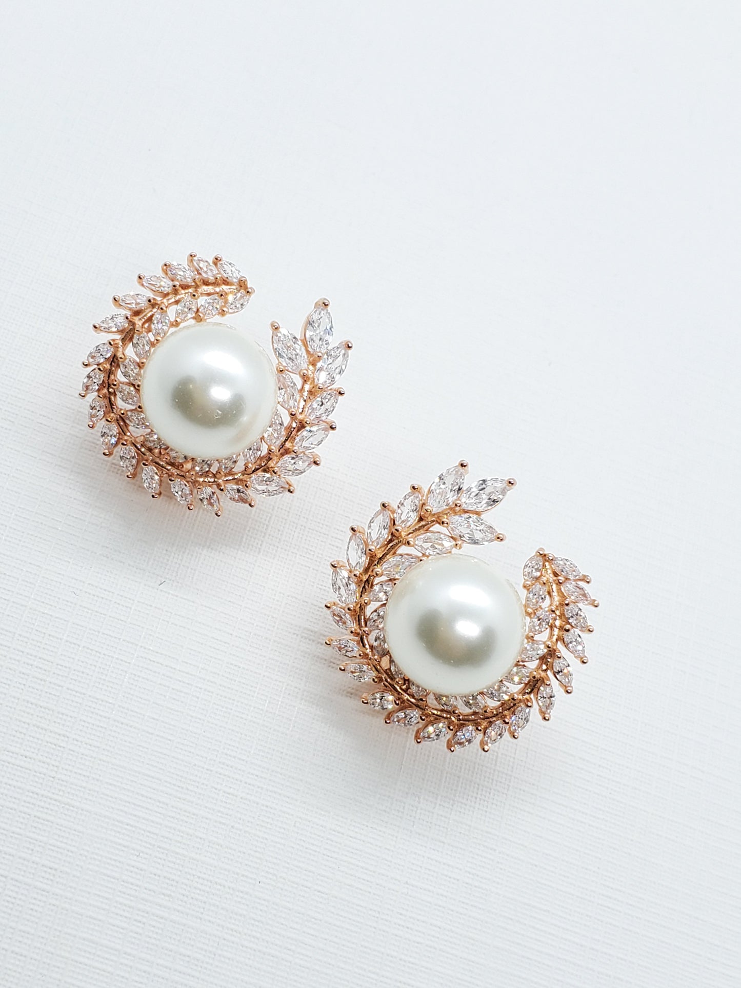 Joyería Fina, para toda ocasión } from {sisters jewelry} - Just $1450.00! ShopAritos con perla y zircones now at Sister'sJewelrySister'sJewelryAritos