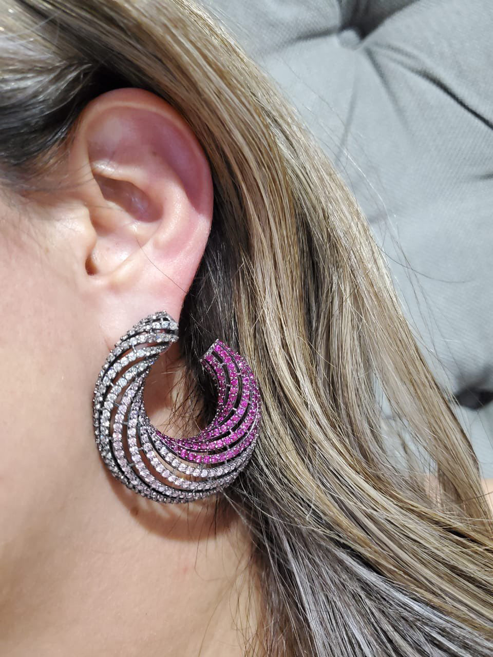 Exquisita joyería, para elevar tu estilo! , sisters jewelry, Just $3200.00! ShopAritos espectaculares rosado ombre now at Sister'sJewelrySister'sJewelry{TAGS