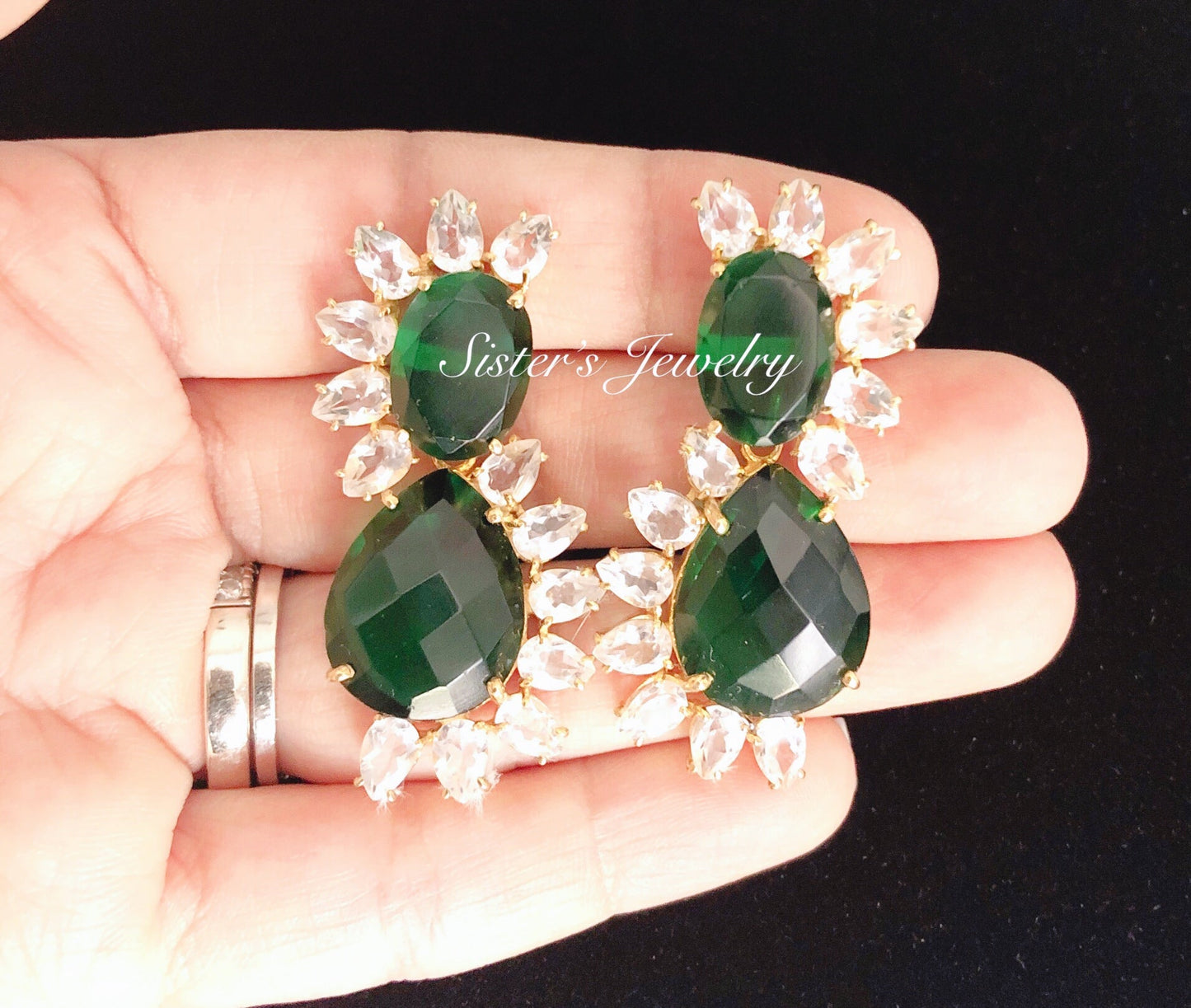 Joyería Fina, para toda ocasión, sisters jewelry, Just $2250.00! ShopAritos desmontables verdes now at Sister'sJewelrySister'sJewelry{TAGS