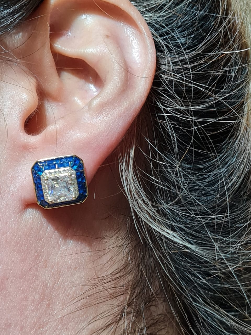 Joyería Fina, para toda ocasión, sisters jewelry, Just $1250.00! ShopAritos cuadrados, invisible setting now at Sister'sJewelrySister'sJewelry{TAGS