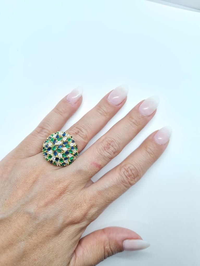 Joyería Fina, para toda ocasión } from {sisters jewelry} - Just $1650.00! ShopAnillo bombón piedras verdes, azules y blancas now at Sister'sJewelrySister'sJewelryAnillos