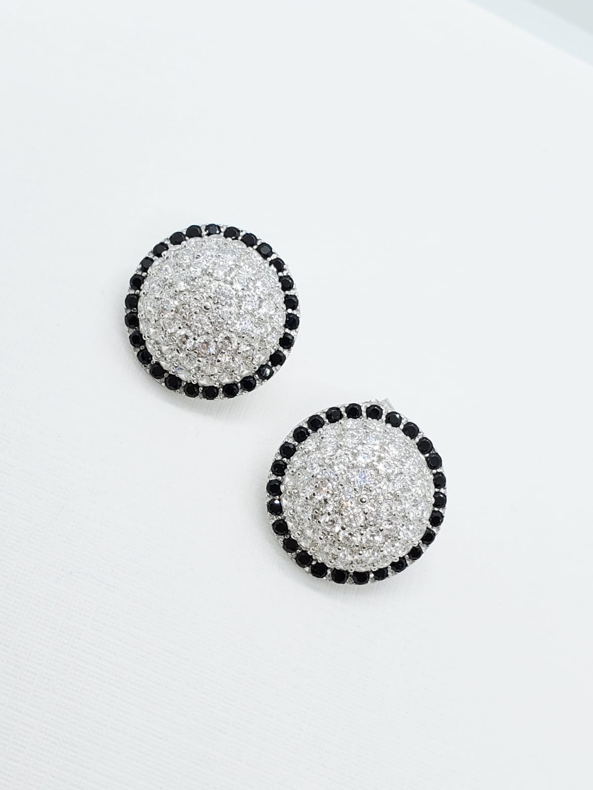 Exquisita joyería, para elevar tu estilo! , sisters jewelry, Just $1200.00! ShopAritos chapas medianas now at Sister'sJewelrySister'sJewelry{TAGS