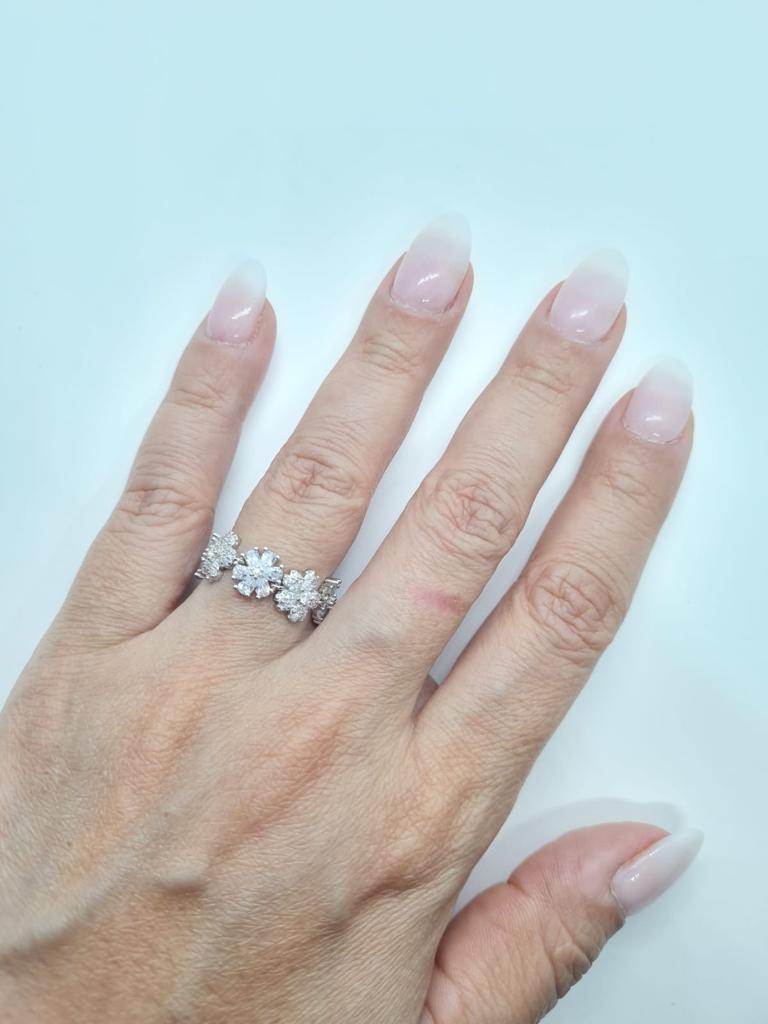 Joyería Fina, para toda ocasión, sisters jewelry, Just $790.00! ShopAnillo con florcitas de zircones now at Sister'sJewelrySister'sJewelry{TAGS