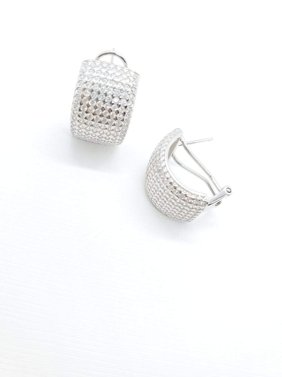 Exquisita joyería, para elevar tu estilo! , sisters jewelry, Just $1200.00! ShopHuggies con micropave now at Sister'sJewelrySister'sJewelry{TAGS