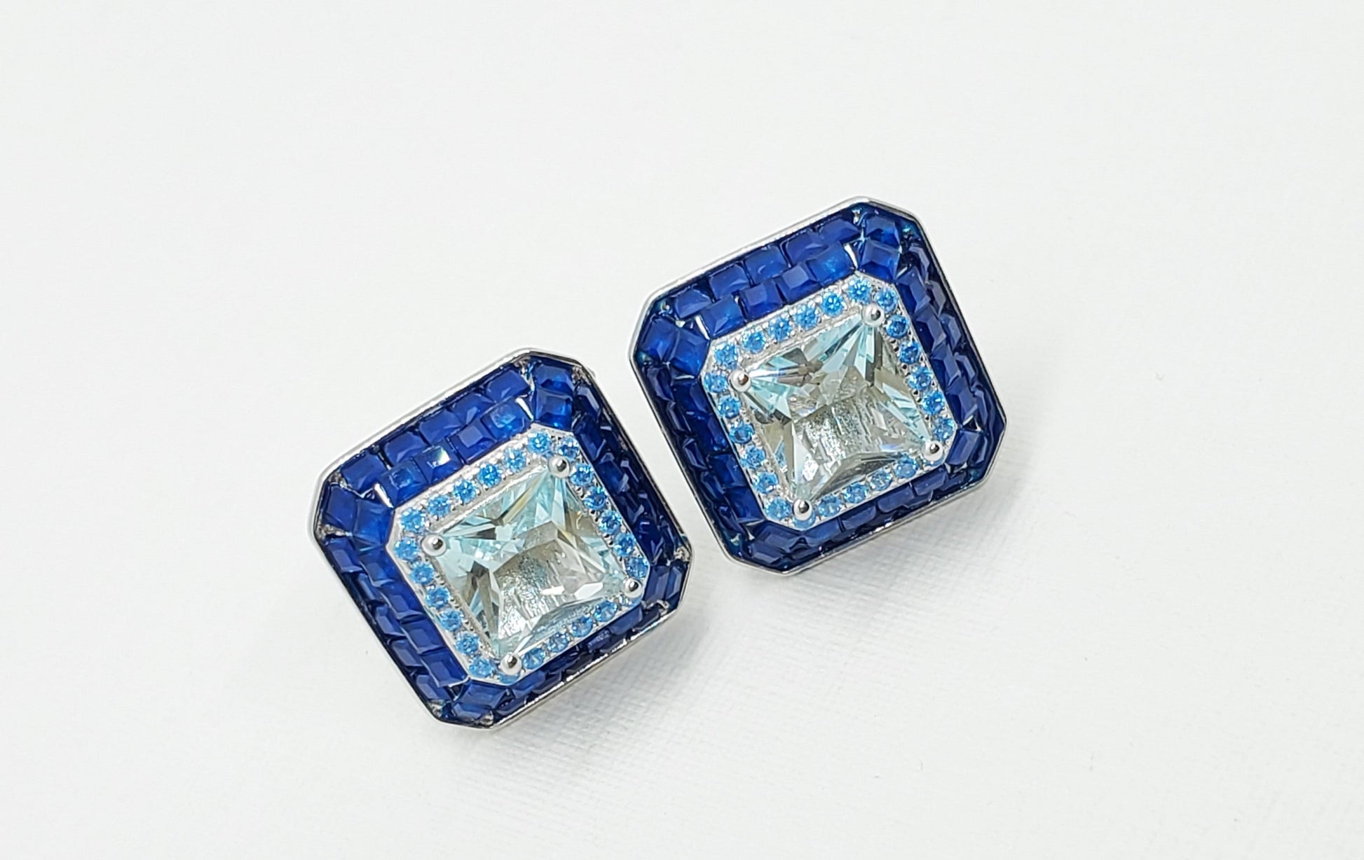 Joyería Fina, para toda ocasión, sisters jewelry, Just $1250.00! ShopAritos cuadrados, invisible setting now at Sister'sJewelrySister'sJewelry{TAGS