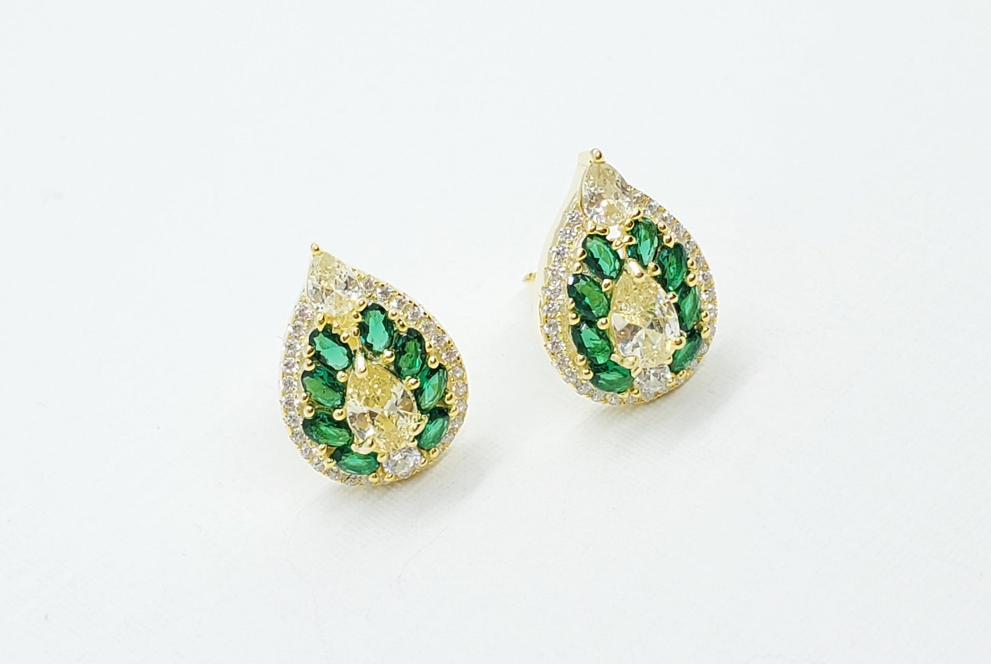 Exquisita joyería, para elevar tu estilo! , sisters jewelry, Just $590.00! ShopAritos teardrop con zircones now at Sister'sJewelrySister'sJewelry{TAGS