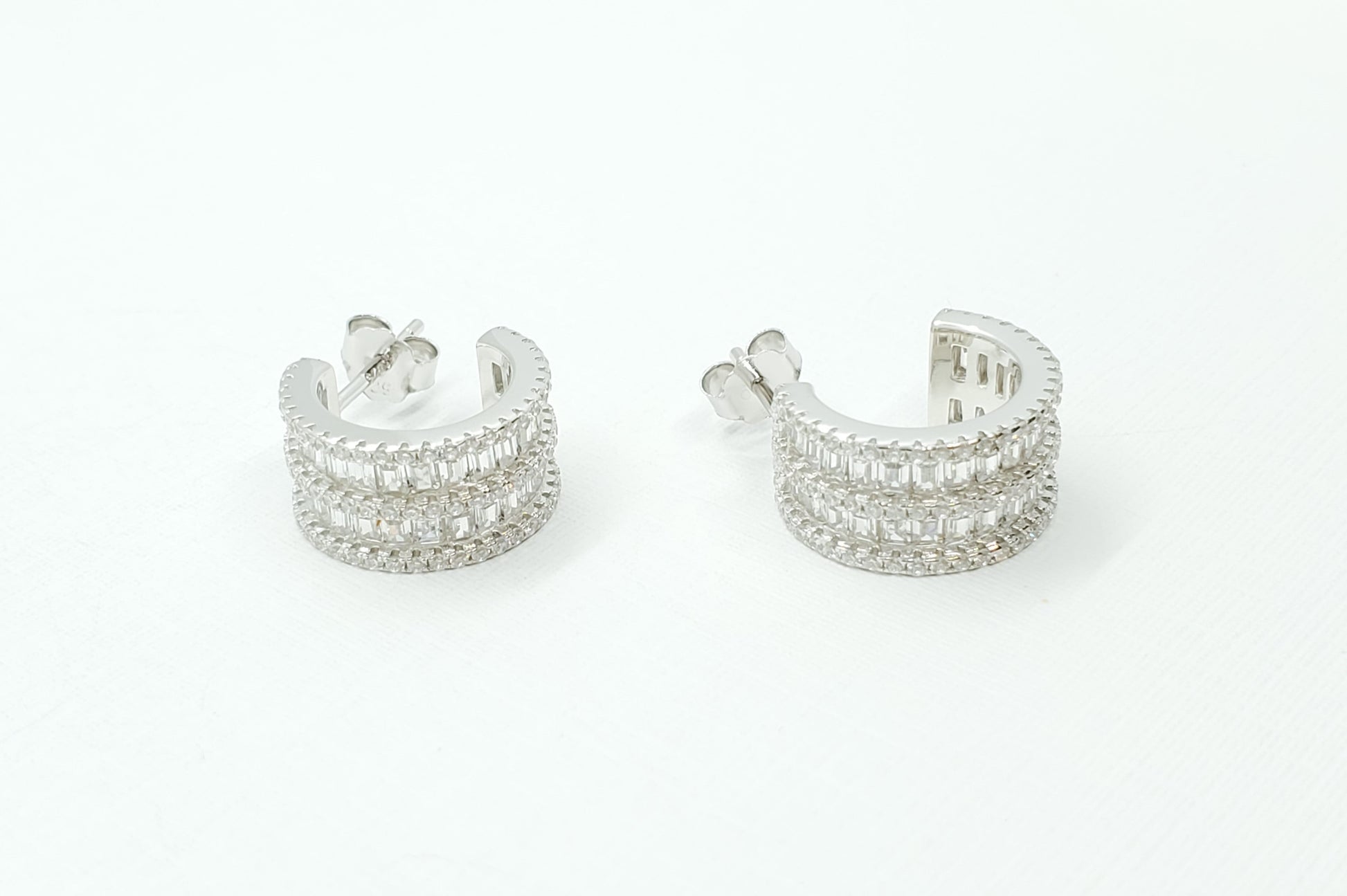 Exquisita joyería, para elevar tu estilo! , sisters jewelry, Just $890.00! ShopAritos de filas de zircones now at Sister'sJewelrySister'sJewelry{TAGS