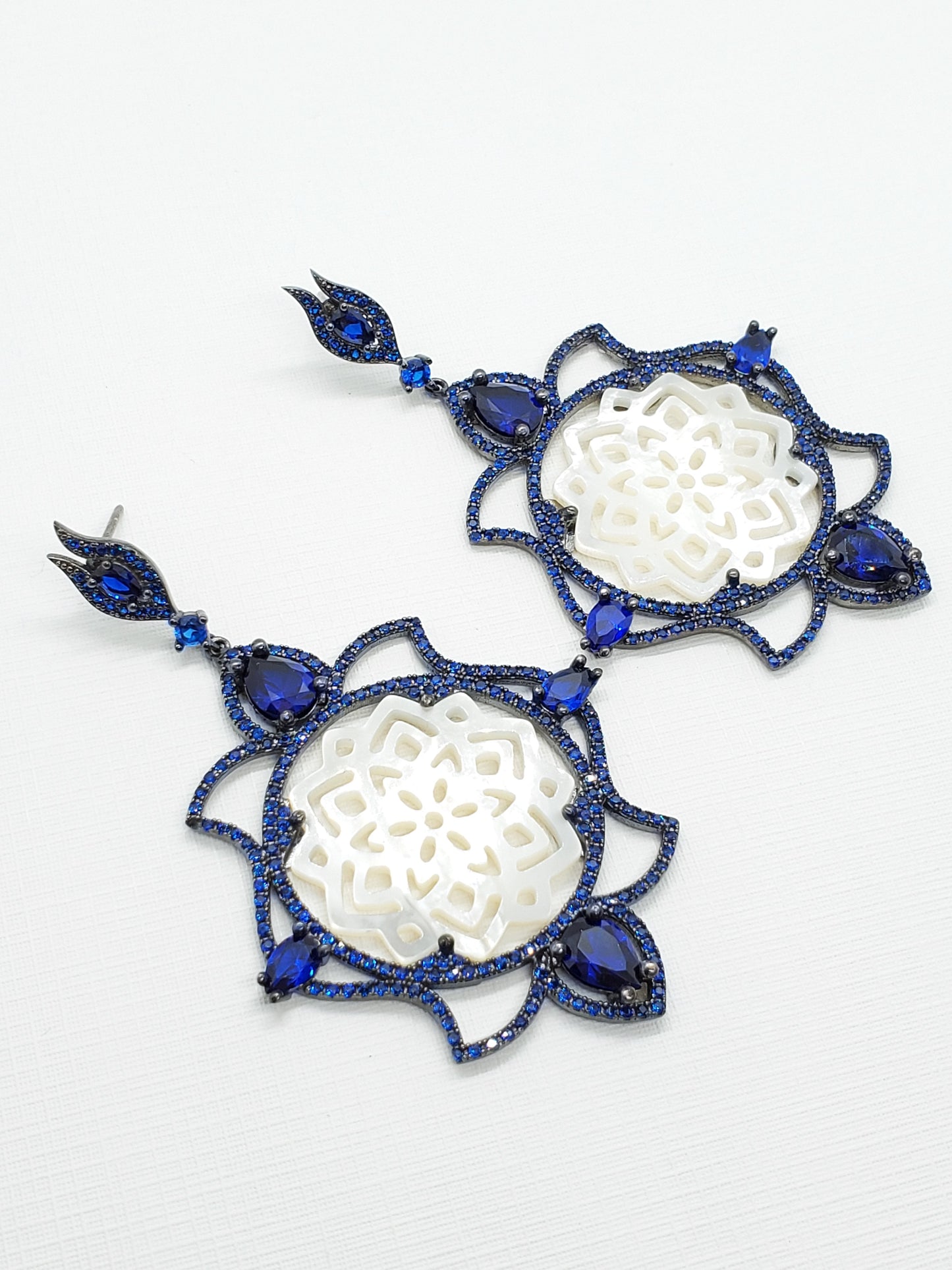 Exquisita joyería, para elevar tu estilo! , sisters jewelry, Just $2450.00! ShopAritos largos madre perla now at Sister'sJewelrySister'sJewelry{TAGS
