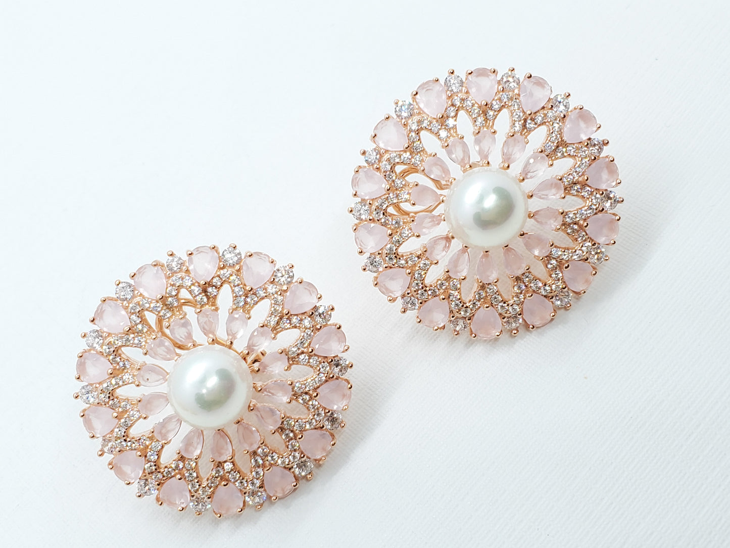 Joyería Fina, para toda ocasión, sisters jewelry, Just $1950.00! ShopAritos redondos maxi con perla now at Sister'sJewelrySister'sJewelry{TAGS