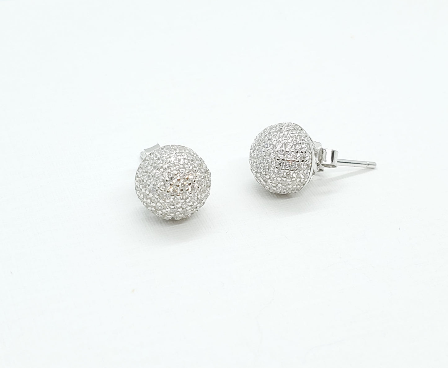 Joyería Fina, para toda ocasión } from {sisters jewelry} - Just $550.00! ShopAritos pelotitas micro pavé now at Sister'sJewelrySister'sJewelryAritos